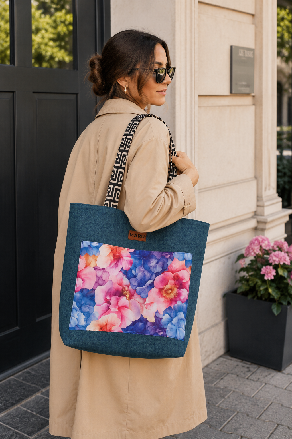 Torebka Shopper MARU – Kwiatowa Elegancja na Co Dzień